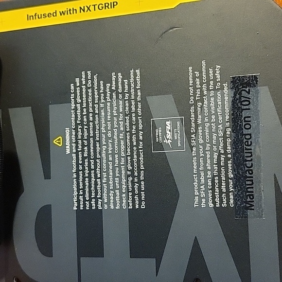 Black G1 Football Gloves NEW - Picture 9 of 14